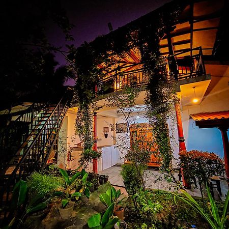 Dinesh Safari Homestay Udawalawe Exteriér fotografie
